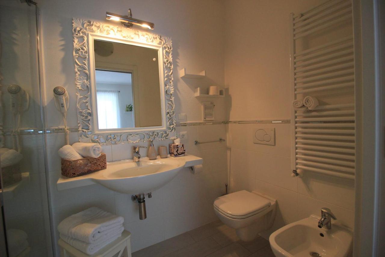 פסקיארה דל גארדה Rooms Il Punto מראה חיצוני תמונה