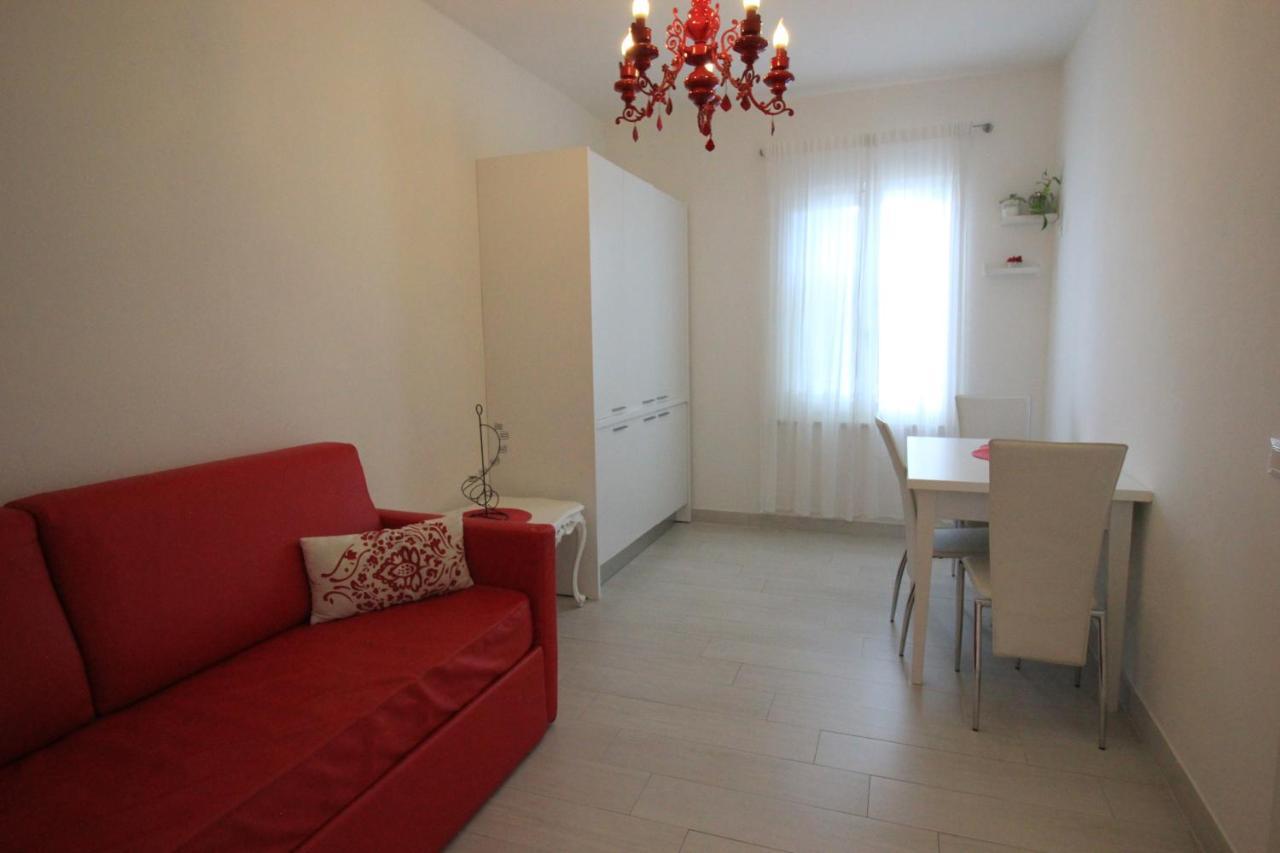 פסקיארה דל גארדה Rooms Il Punto מראה חיצוני תמונה